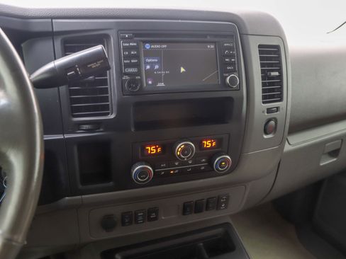 Used 2016 Nissan NV 3500 SL RWD image 18