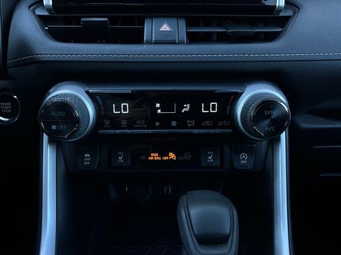 Used 2025 Toyota RAV4 XLE image 27