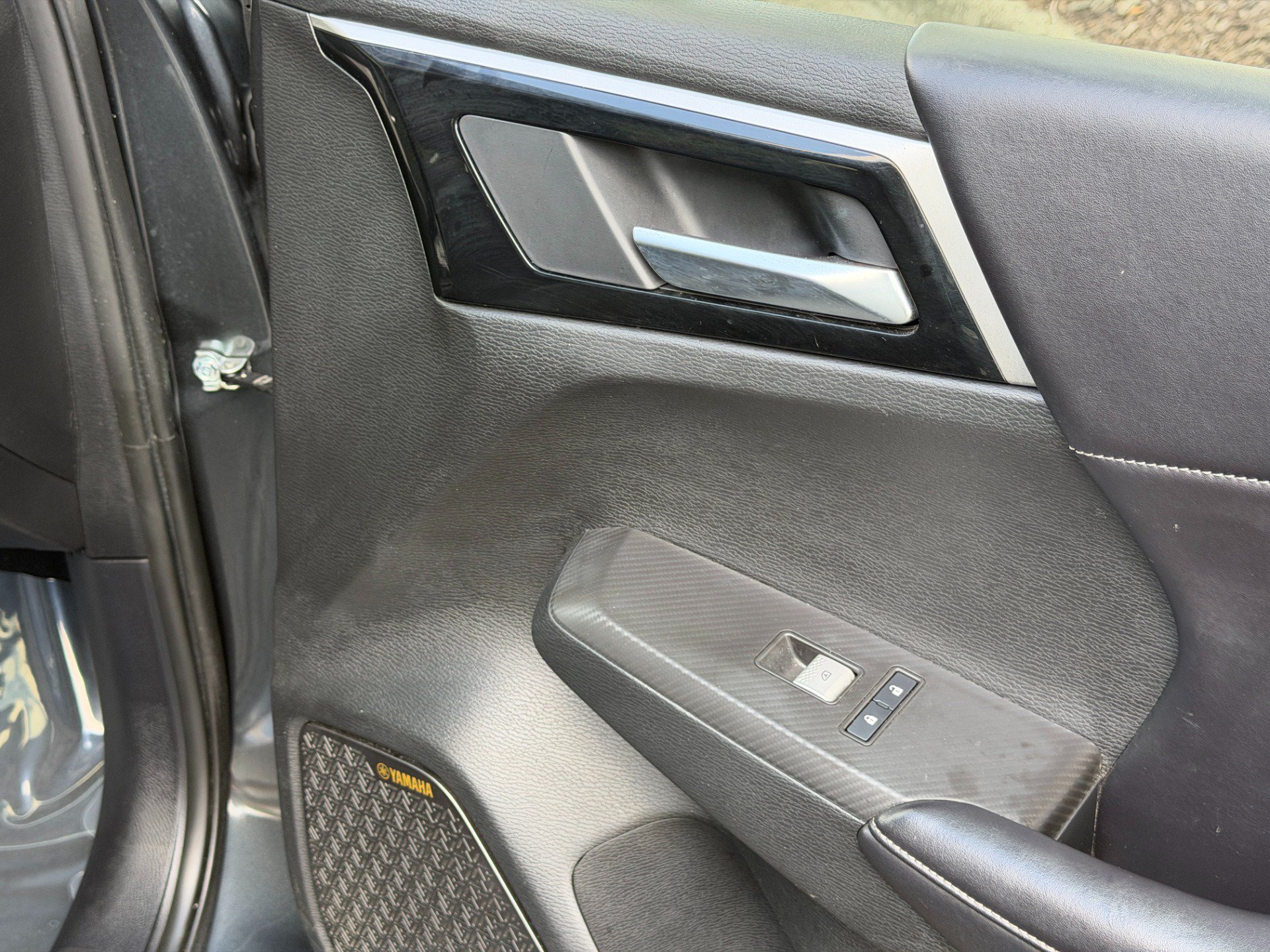 Used 2025 Mitsubishi Outlander SE FWD image 60