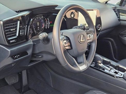 Used 2025 Lexus NX 250 FWD image 7