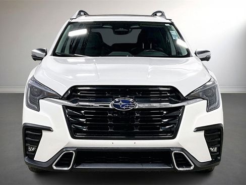 Used 2023 Subaru Ascent Touring image 2