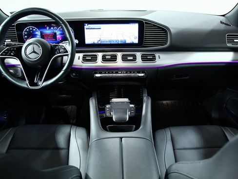 Used 2025 Mercedes-Benz GLE 350 4MATIC image 4