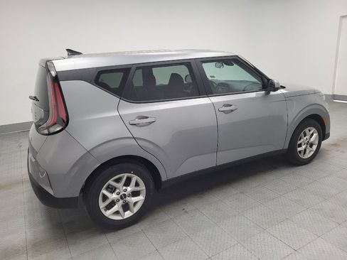 Used 2025 Kia Soul LX image 10