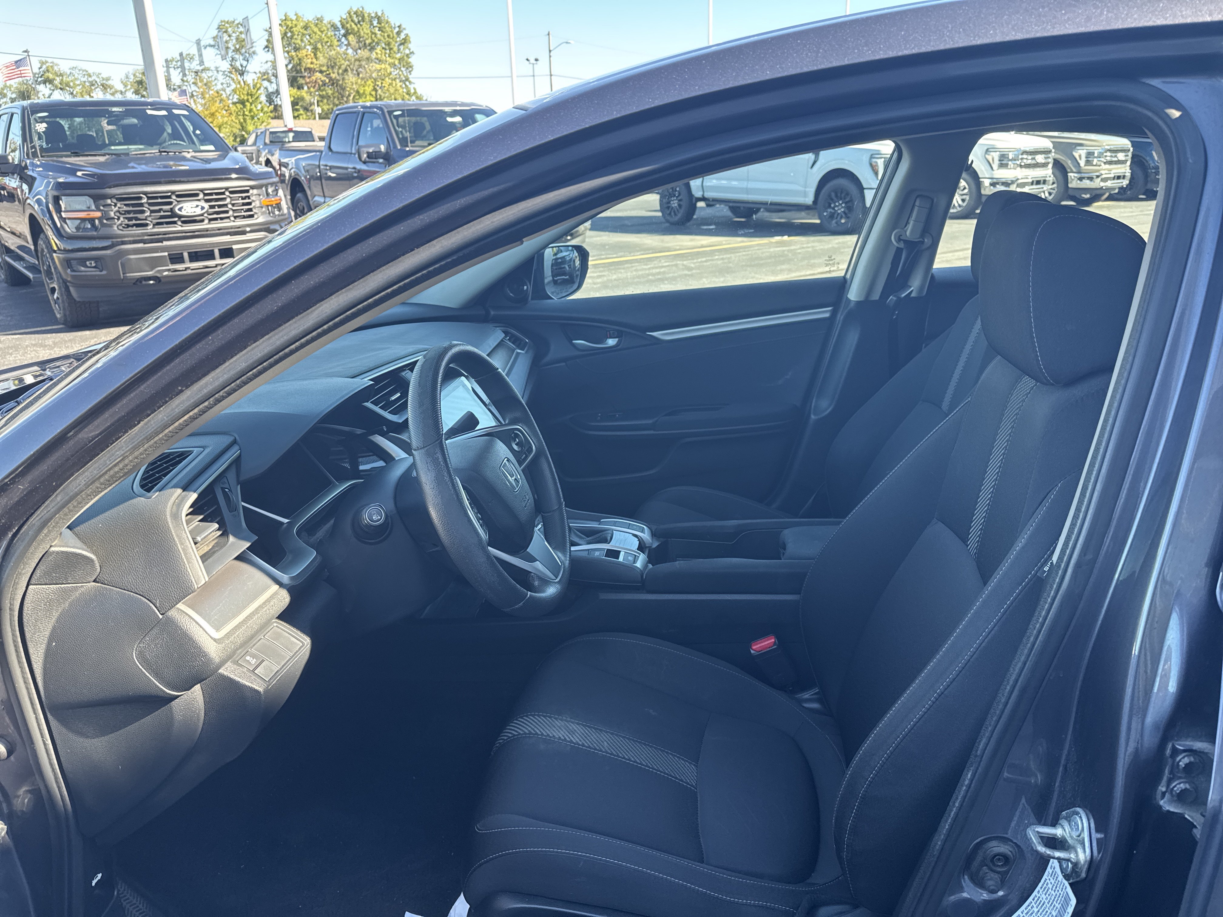 Used 2017 Honda Civic EX-T image 10