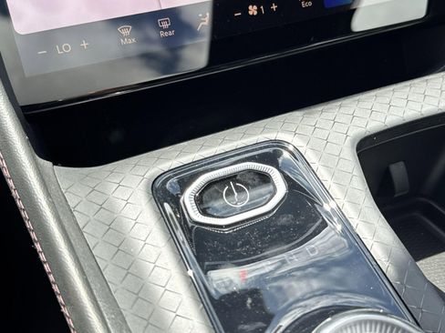 New 2025 Jeep Wagoneer S Limited image 24