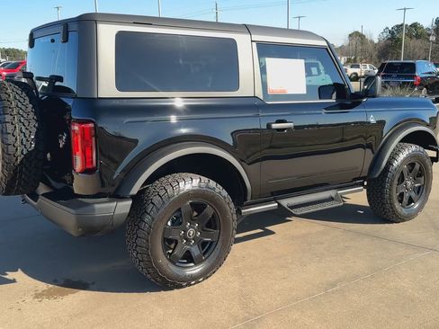 Used 2024 Ford Bronco Black Diamond image 9