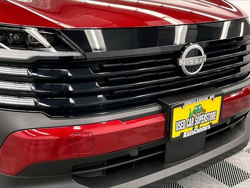 Used 2025 Nissan Kicks SV image 28