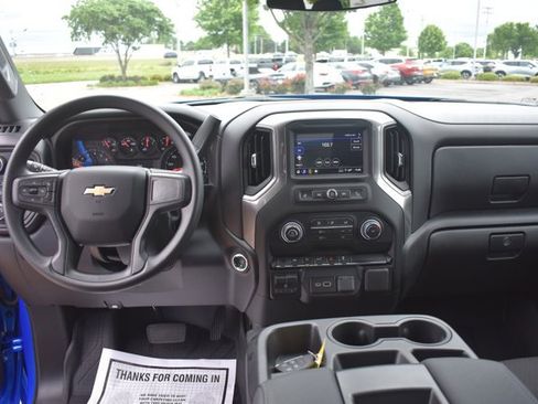 Used 2026 Chevrolet Silverado 1500 Custom AWD/4WD image 18
