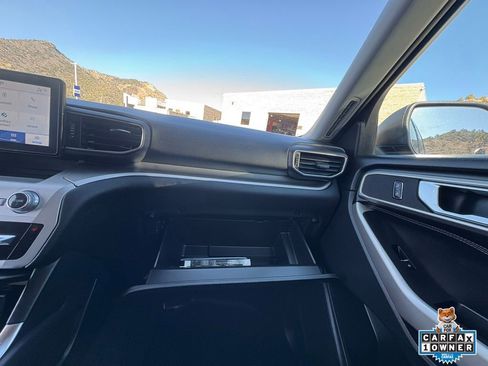 Used 2022 Ford Explorer XLT w/ Equipment Group 202A image 21