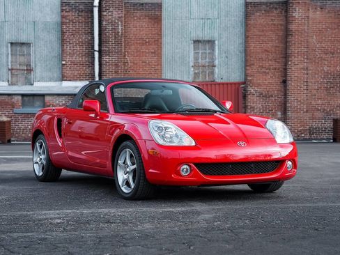 Used 2003 Toyota MR2 image 42