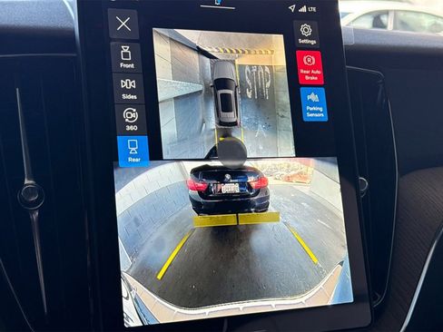 Used 2026 Volvo XC60 B5 Plus w/ Protection Package Premier image 19