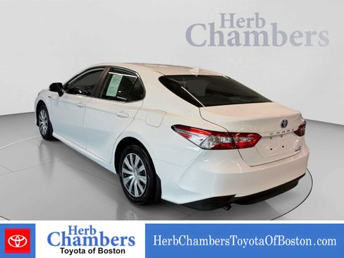 Used 2020 Toyota Camry LE w/ Sunroof Package FWD image 3