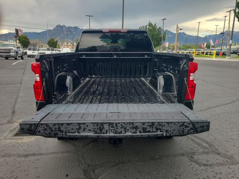 Used 2025 Chevrolet Silverado 1500 Custom Trail Boss w/ LPO, Dark Essentials Package AWD/4WD image 33