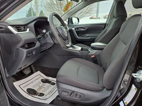 Used 2023 Toyota RAV4 XLE image 2