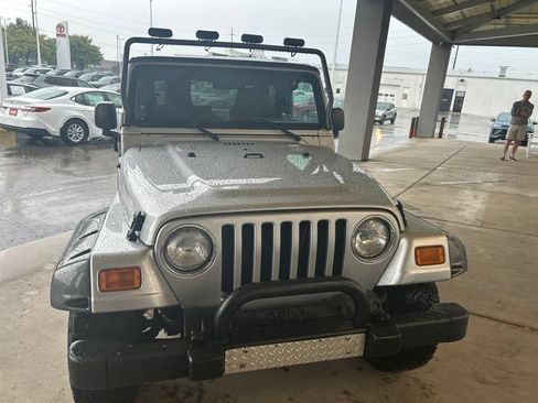 Used 2003 Jeep Wrangler Rubicon AWD/4WD image 2