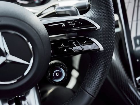 Used 2025 Mercedes-Benz AMG GT 63 image 53