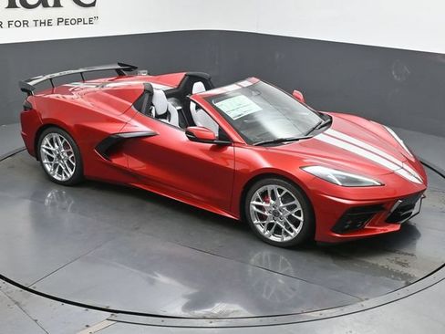 New 2027 Chevrolet Corvette Stingray Convertible w/ Stealth Interior Trim Package RWD image 18