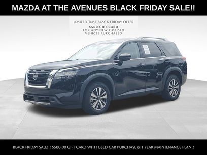 Used 2023 Nissan Pathfinder SL