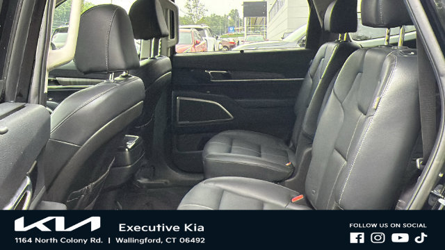 Certified 2024 Kia Telluride EX w/ EX Captain's Chair Package AWD/4WD image 26