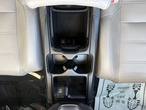 Used 2017 Honda CR-V Touring image 26