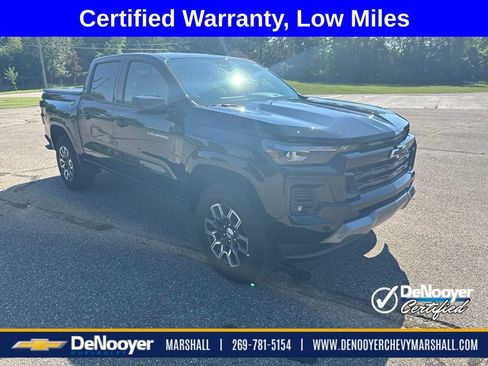 Used 2024 Chevrolet Colorado Z71 w/ Z71 Convenience Package 2 AWD/4WD image 7