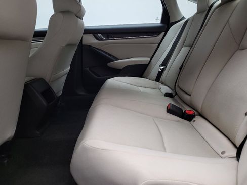 Used 2018 Honda Accord LX image 18