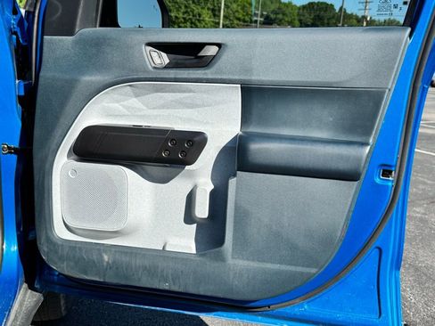 Used 2025 Ford Maverick XLT FWD image 12