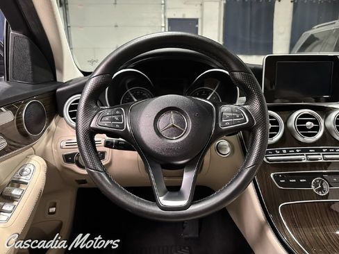 Used 2016 Mercedes-Benz C 300 4MATIC Sedan image 34