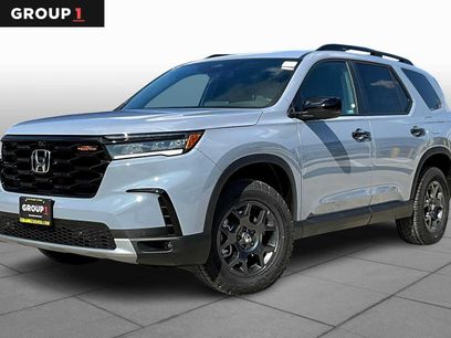 New 2025 Honda Pilot TrailSport