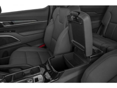 Used 2024 Kia Telluride EX w/ EX Captain's Chair Package image 17