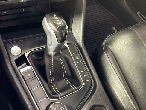 Certified 2023 Volkswagen Tiguan SE R-Line AWD/4WD image 17