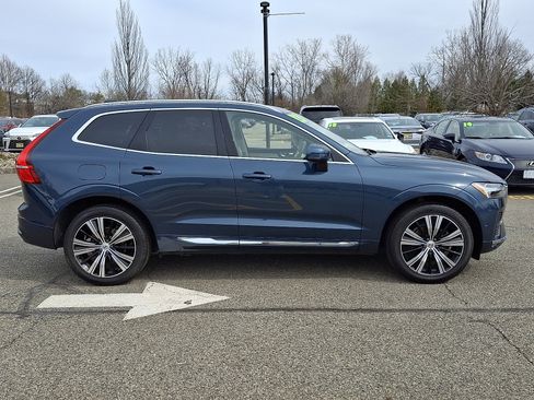 Used 2023 Volvo XC60 B5 Plus image 7