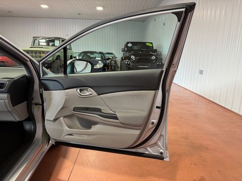 Used 2014 Honda Civic LX image 22