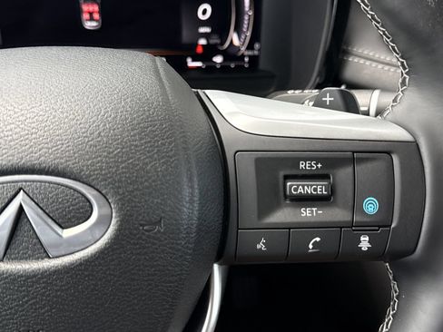 Used 2022 INFINITI QX60 Sensory w/ Vision Package FWD image 24