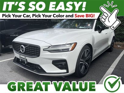 Used 2022 Volvo S60 B5 R-Design