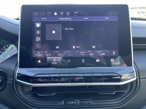 Used 2024 Jeep Compass Latitude w/ Altitude Special Edition image 25