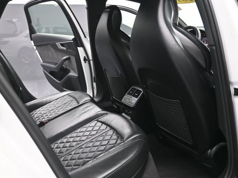 Used 2019 Audi S4 Premium Plus w/ Premium Plus Package image 27
