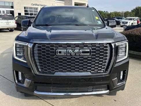 Used 2024 GMC Yukon Denali Ultimate AWD/4WD image 2