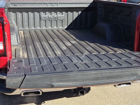 New 2026 GMC Sierra 1500 SLT image 7