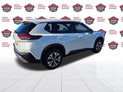 Certified 2021 Nissan Rogue SV image 7