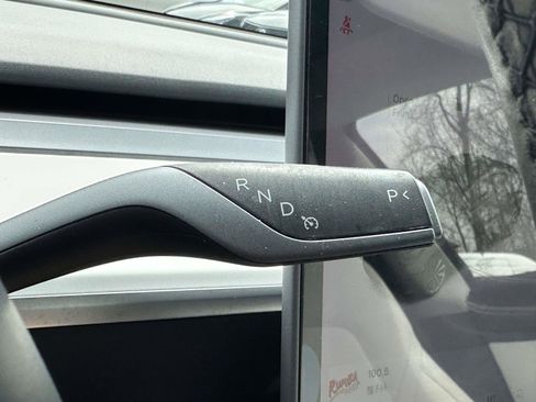 Used 2020 Tesla Model 3 Long Range image 31