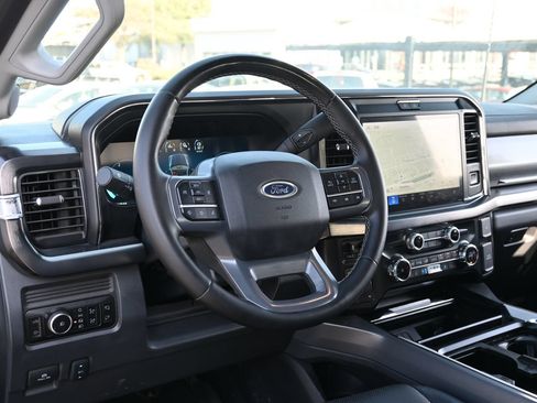 Used 2025 Ford F250 Lariat w/ Chrome Package AWD/4WD image 17