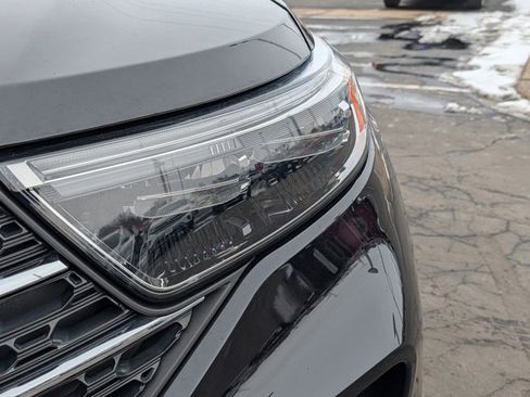 Certified 2022 Ford Explorer XLT w/ Equipment Group 202A image 5