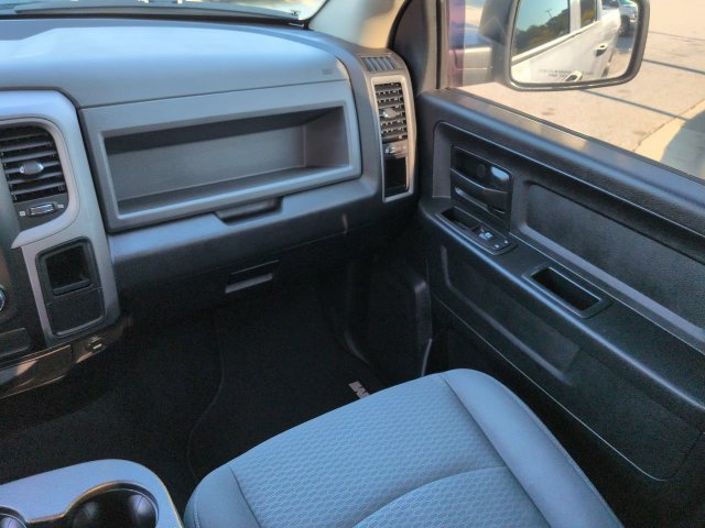 Used 2017 RAM 1500 Express RWD image 17