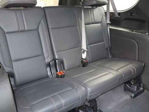 Used 2024 Chevrolet Suburban RST w/ Luxury Package image 19