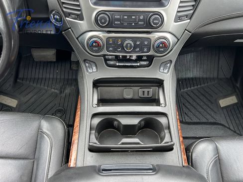 Used 2019 Chevrolet Suburban Premier AWD/4WD image 24
