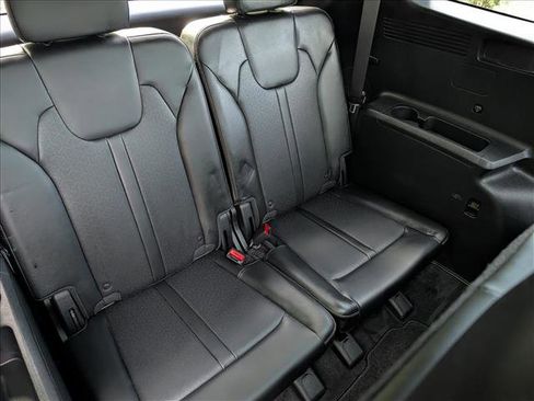 Used 2021 Kia Sorento S w/ Panoramic Sunroof Package AWD/4WD image 17