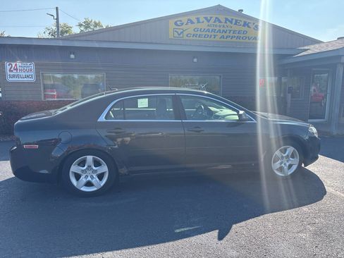 Used 2009 Chevrolet Malibu LS image 4