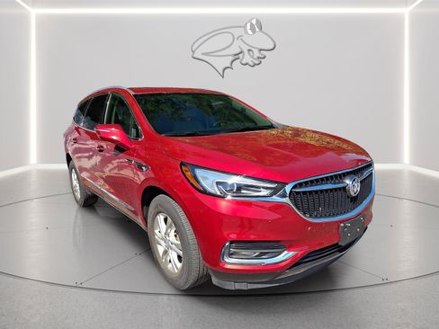 Used 2020 Buick Enclave Essence w/ Sound and Sites Package AWD/4WD image 4