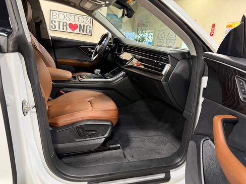 Used 2023 Audi Q8 Premium w/ Convenience Package image 41